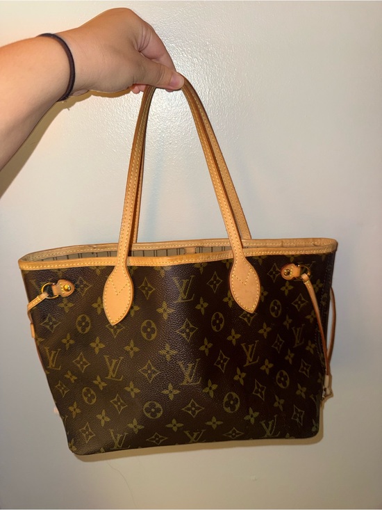 Louis Vuitton Handbags - Louis Vuitton Monogram Canvas Tote with Vachetta Trim